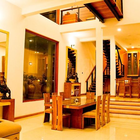 White Palace Hotel Gampaha Exterior foto