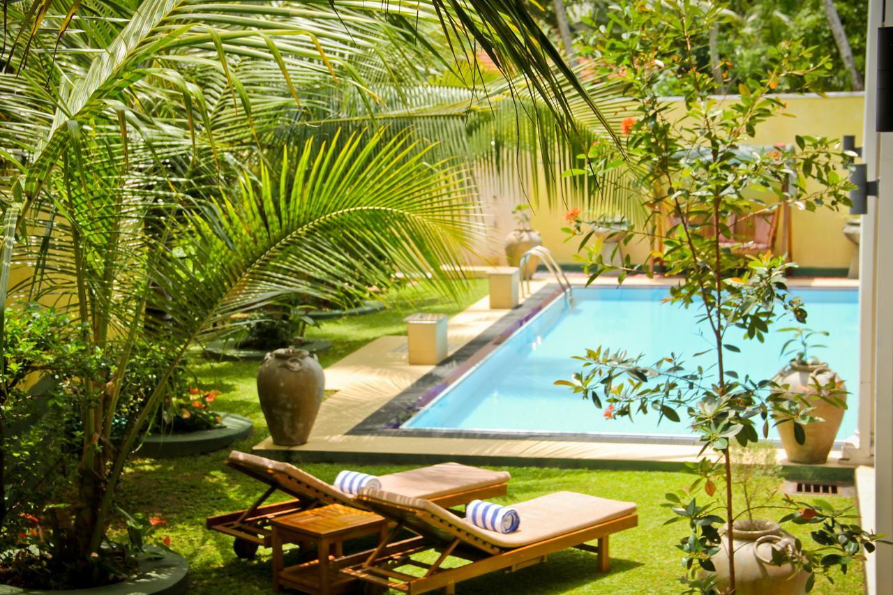 White Palace Hotel Gampaha Exterior foto